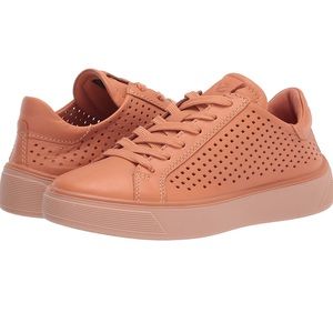 ECCO Women's Street Tray Perforated Tie Sneaker
